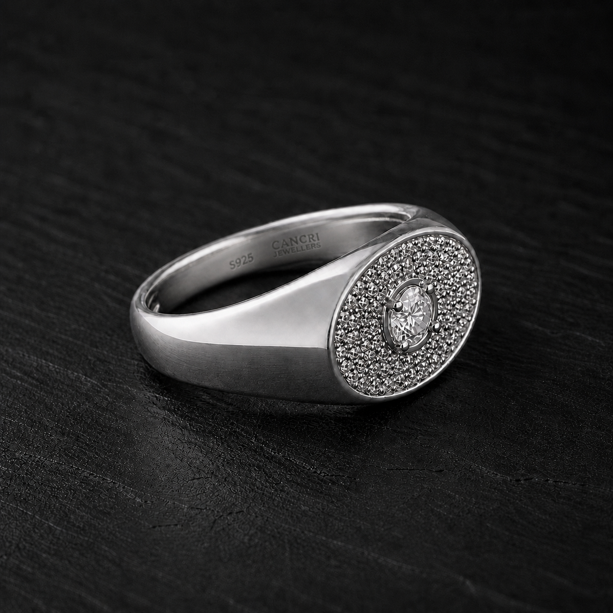 CANCRI Sovereign Signet Ring in 925 sterling silver with pavé halo